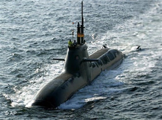 Germany announces unrestricted submarine warfare