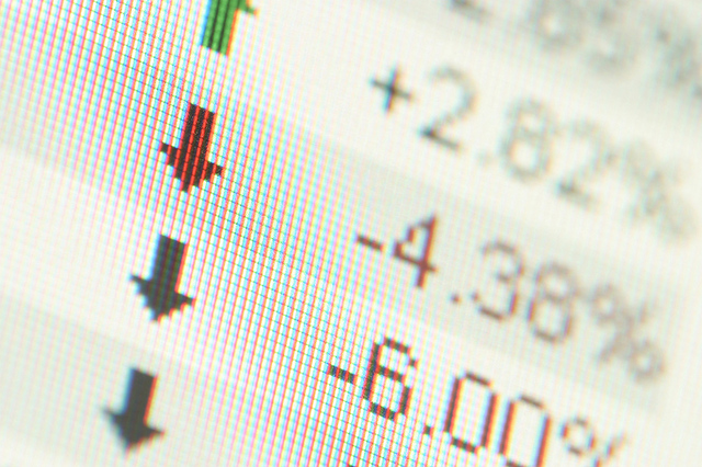 Stock markets around the world plunge amid growing fears of a U.S. recession, fueled by the 2007 subprime mortgage crisis