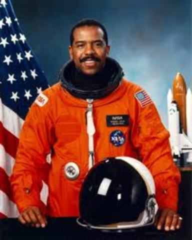 Astronaut Bernard Harris becomes the first African American to walk in space on STS-63