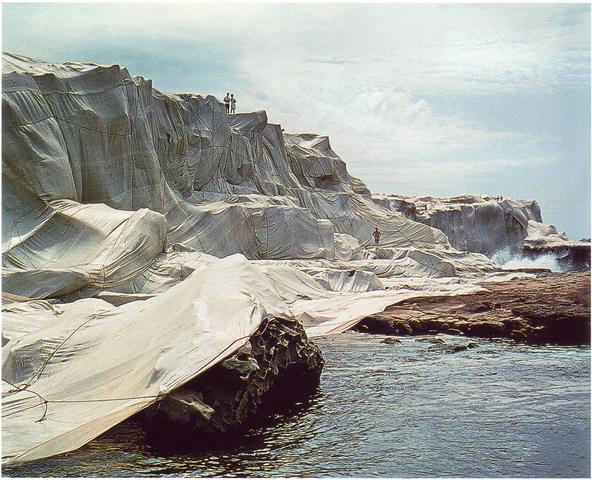 Christo et Jeanne-Claude, Wrapped Coast, Little Bay, Sydney, 1969