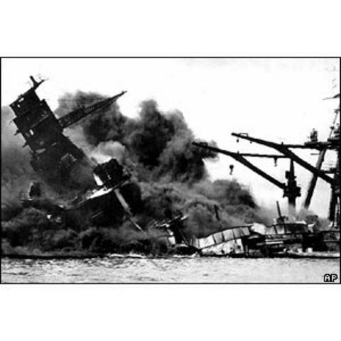 Chapter 17 Section 4: US Declares War