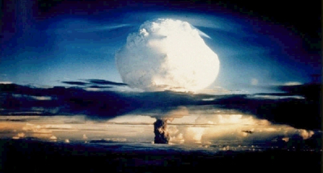 Exposion of the first hyrdogen bomb