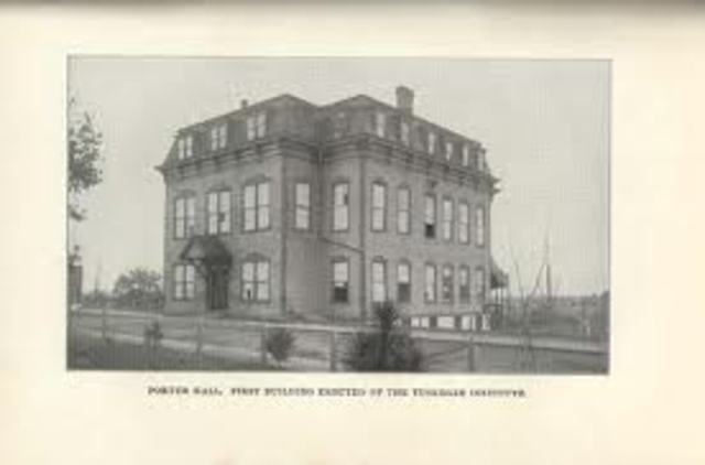 Tuskegee Institute Opens