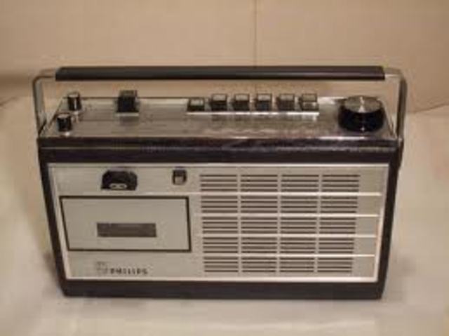 Compact cassette player