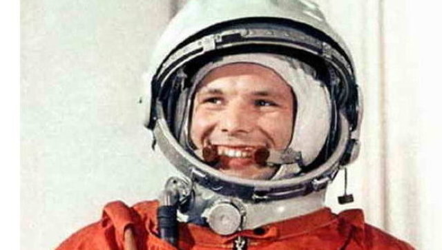 Первый полет в космос человека-Юрия Гагарина