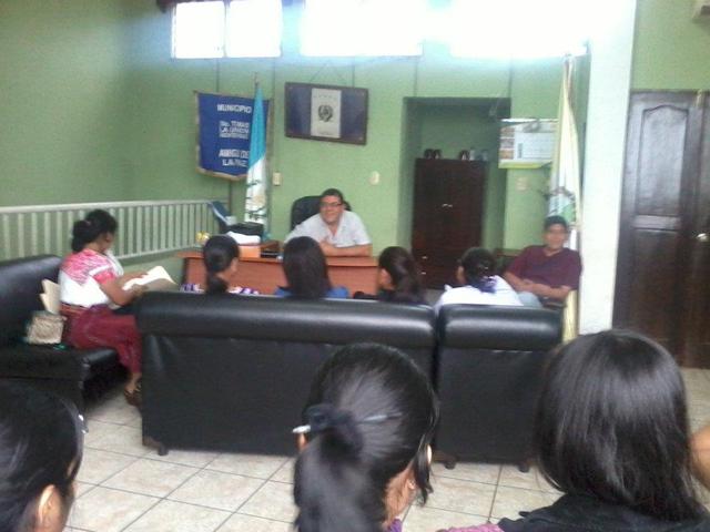 PRIMER ENCUETRO CON AUTORIDADES MUNICIPALES