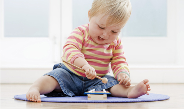 24 to 30 onths child motor development