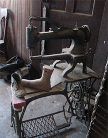 Shoe Making Machine