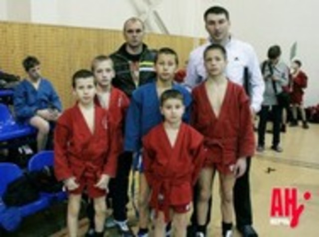 Самбисты из Керчи стали сенсацией на Международной спартакиаде