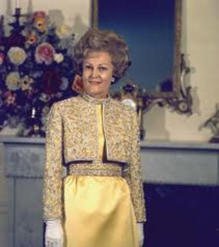 Pat Nixon died