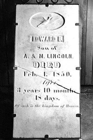 Edward Lincoln Dies