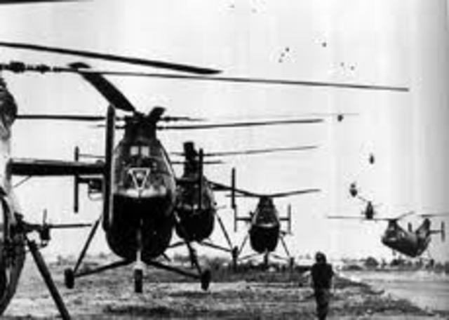 First US Helicopters Arrive