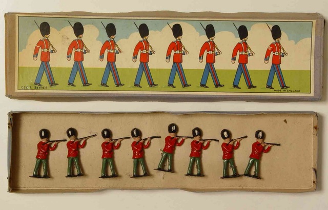 Por eso, decidieron buscar a soldados de plomo para combatir a los cadejos