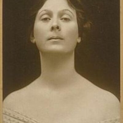 Timeline: The Life Of Isadora Duncan- Creator of Modern Dancing