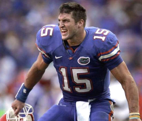 Tebow announces he will not enter the draft