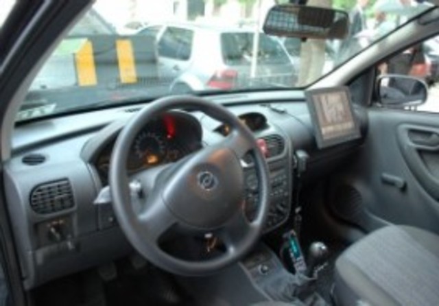 Entregan patrulleros a la Policía Federal