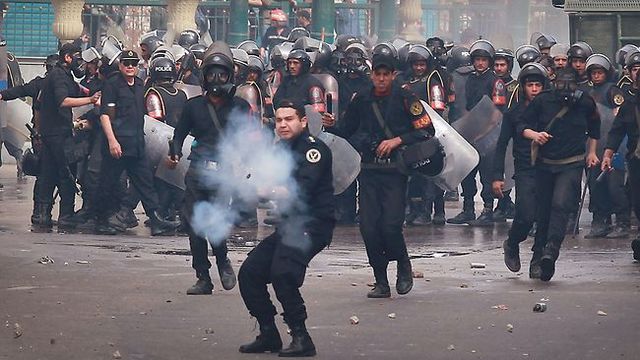 Nobel peace prize winner Mohamed ElBaradei spearheads Egypt uprising