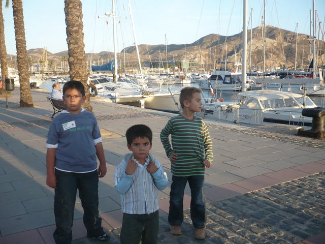ESTUVIMOS EN CARTAGENA CON MIS PADRE Y MIS PRIMOS Y APROVECHEMOS PARA VER EL SUBMARINO PERAL