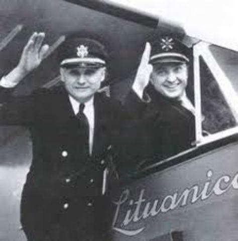 S.Darius ir S.Girenas perskrenda Atlantą