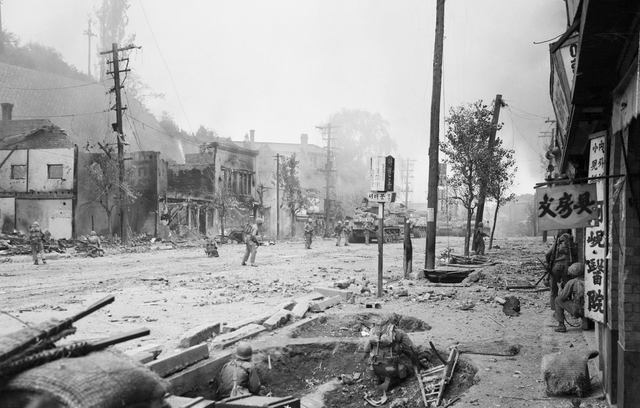 Seoul falls to communists