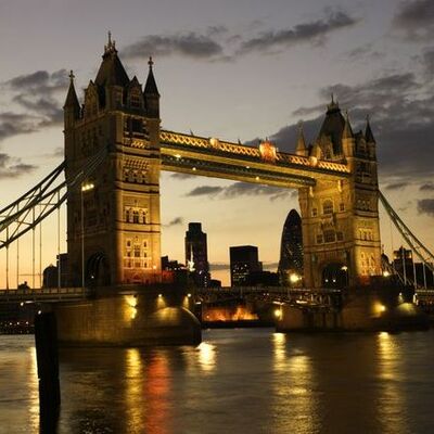 Timeline: The Real Elizabeth