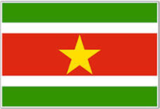 independencia surinam