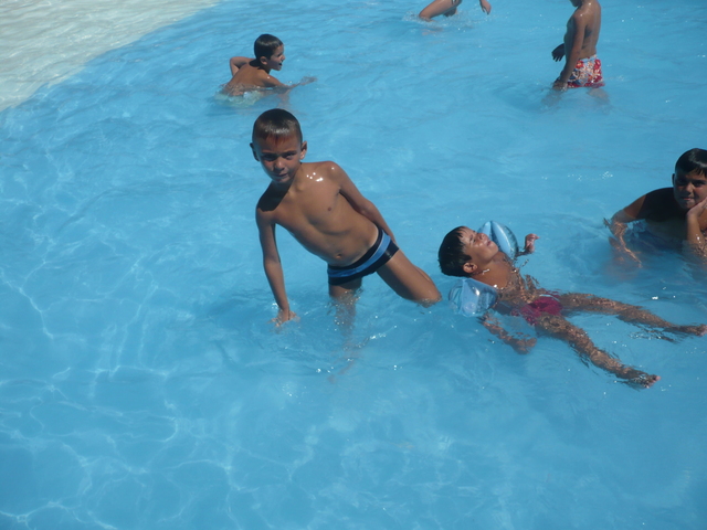 FUÍ CON MIS AMIGOS Y MIS PRIMOS AL AQUAPARK DE VERA