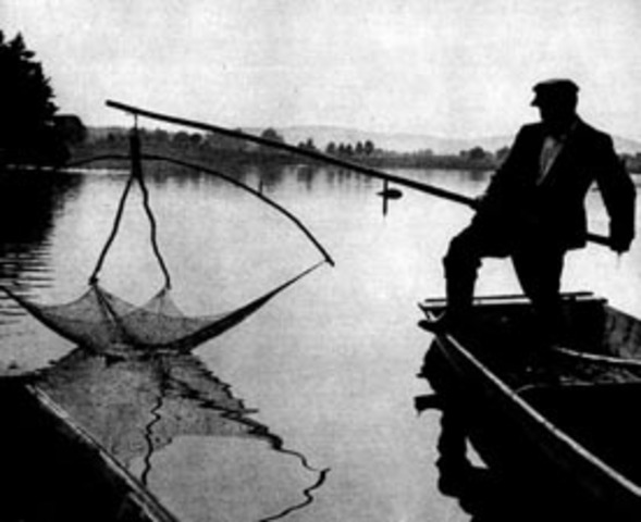 У турму – за лоўлю рыбы сачком і рукамі