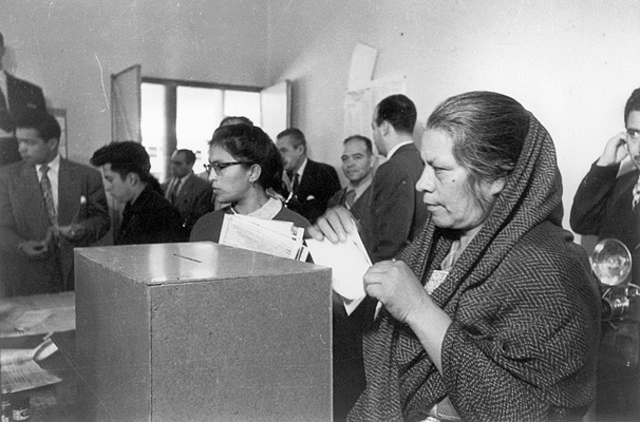 Reconocimiento a las mujeres el derecho al voto
