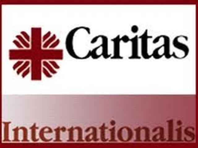 Ayuda de la Iglesia Católica