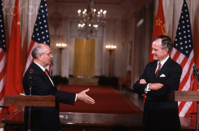 Bush and Gorbachev hold summit in Washington DC