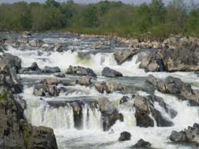 Lewis goes ahead of the expedition and finds the Great Falls