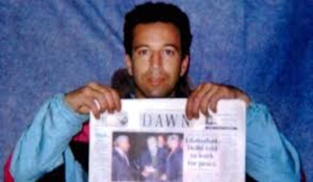 Wall Street Journal reporter Daniel Pearl is kidnapped