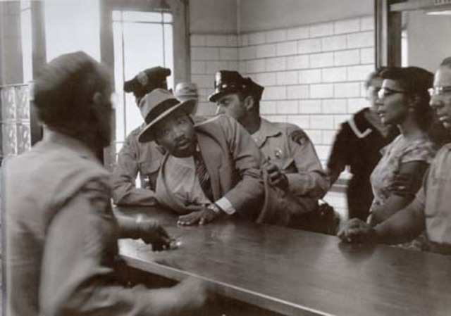 90 black leaders in Montgomery, Alabama are arrested for leading a bus boycott.