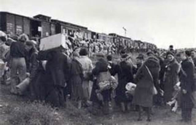 Beginning of deportation of Dutch Jews to Auschwitz