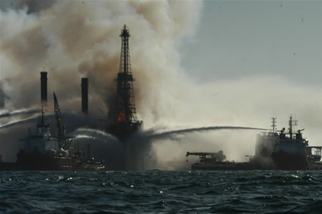 Accidente En La Plataforma Petrolera Usumacinta