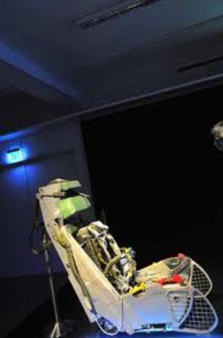 Jet fighter ejection seat