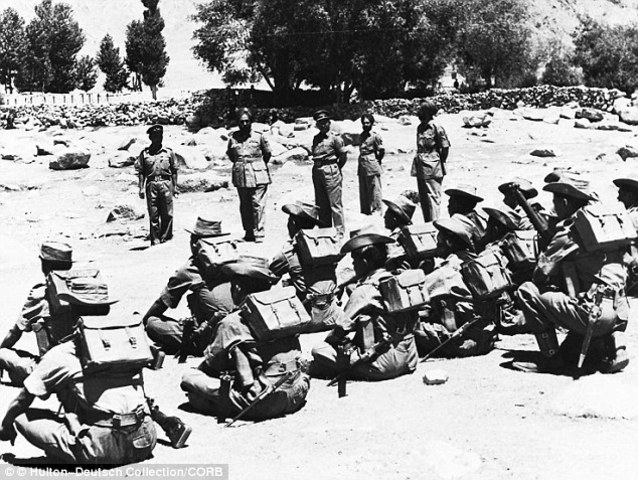 Indian troops return to India