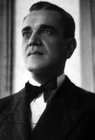 Inicia Sexenio Adolfo Ruiz Cortines