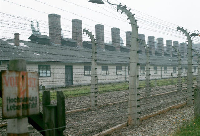 A concetration camp is being built at Ashchwitz
