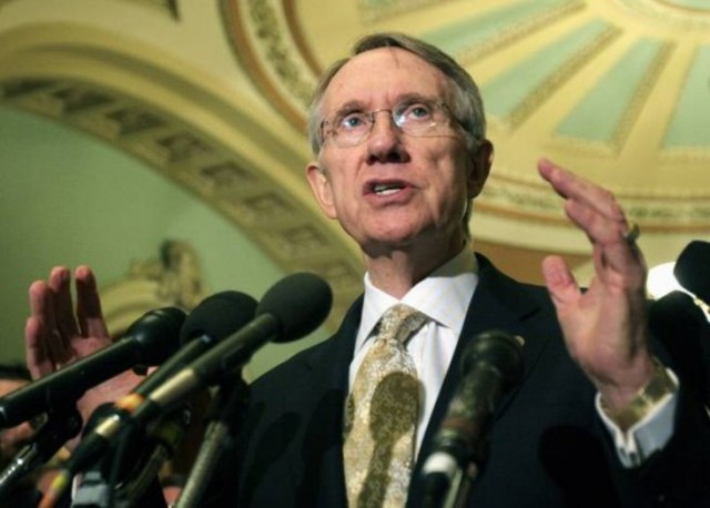 Senator Harry Reid reintroduces the DREAM Act to the Senate