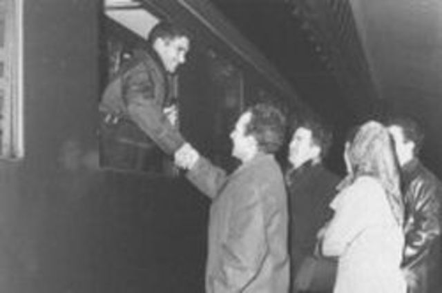 Eerste officiële gastarbeiders naar Nederland.