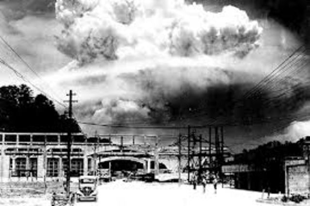 Second atomic bomb dropped, on Nagasaki, Japan.