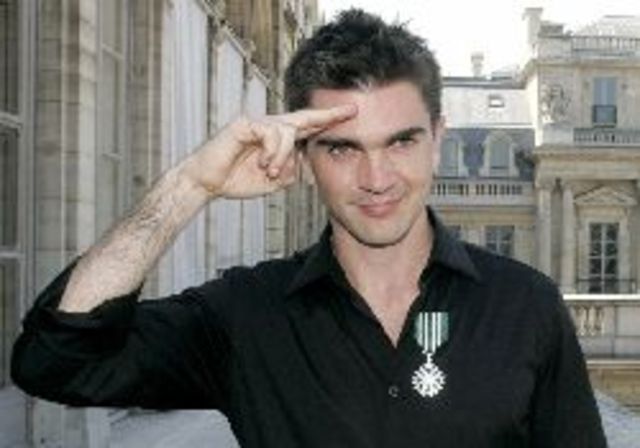 condecorado por la Fundación Teletón Chile