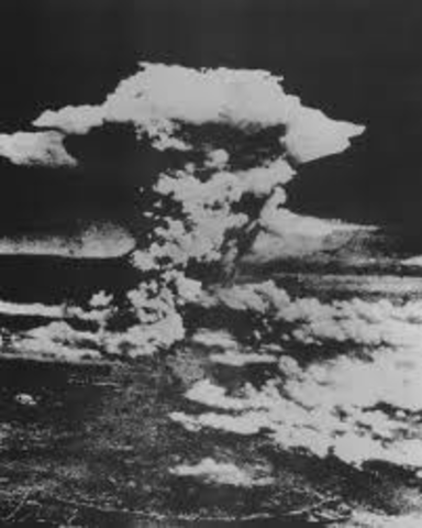 Atomic bombs dropped on Hiroshima