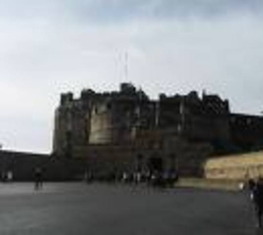 Future King James in born in Scotland