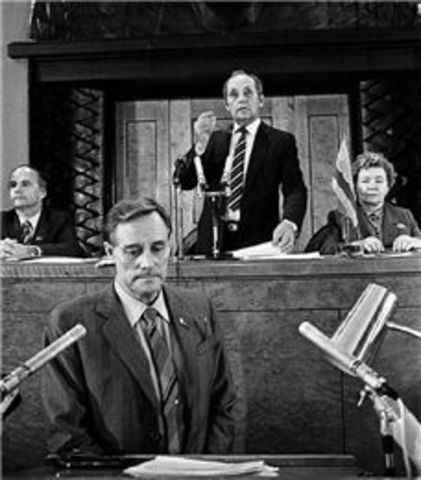 SUVERÄÄNSUSDEKLARATSIOONI VASTU VÕTMINE