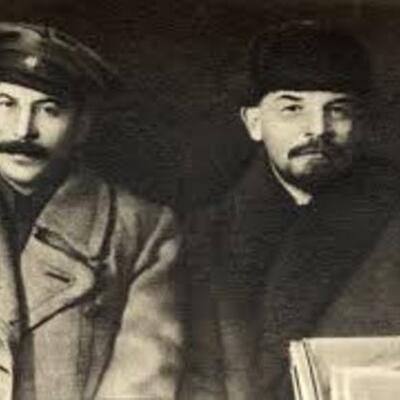 Timeline: Hitler,Stalin, Mussolini, Mao