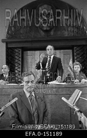 Suveräänsusdeklaratsiooni vastuvõtmine