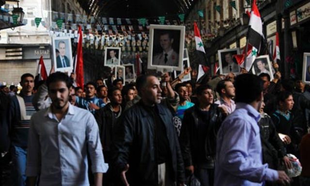 Syrian police seal off city of Daraa after security forces kill five protesters